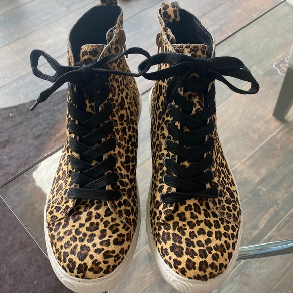 Matisse Shoes - Matisse cheetah fur printed high tops.
